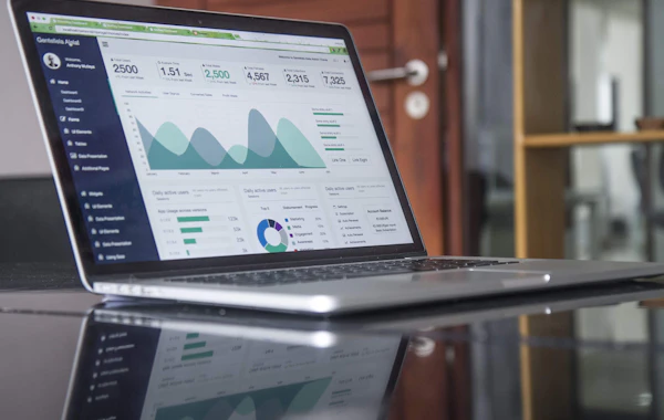 Como escolher uma plataforma de rastreamento veicular