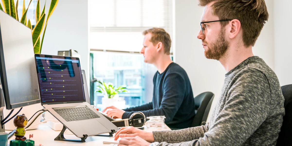 CRM e Cobrança em Rastreamento Veicular: Stack Mínimo que Funciona